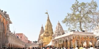 बाबा विश्वनाथ धाम में टूटा रिकॉर्ड,न सावन न शिवरात्रि, सामान्य दिन में पांच लाख से अधिक भक्तों ने किया दर्शन