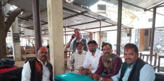 अधिवक्ताओं का होली मिलन समारोह, एक दूसरे को गुलाल लगाकर दी होली की बधाई